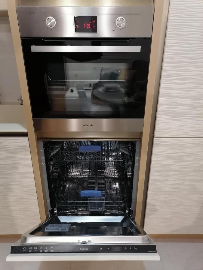 Carmen Deluxe Apartment Novi Sad Bagian luar foto