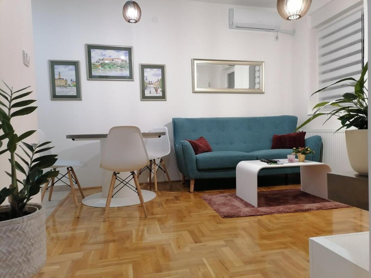 Carmen Deluxe Apartment Novi Sad Bagian luar foto